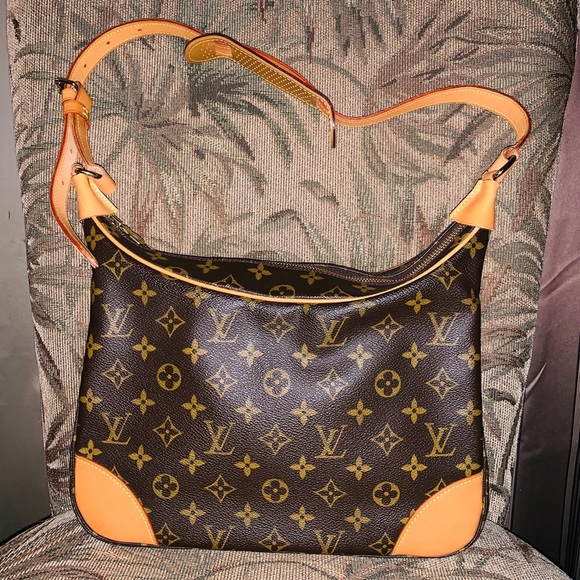 Louis Vuitton Handbags - Louis Vuitton Bolougne 30